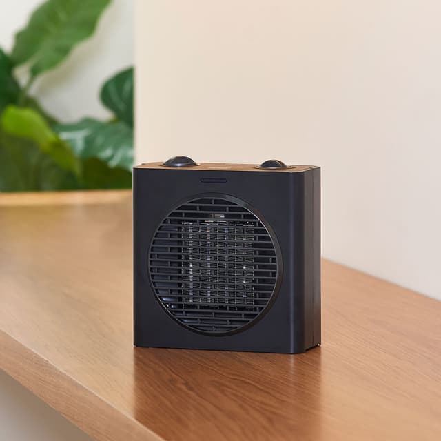BLACK+DECKER Keramisk Varmeblæser 1500W Sort