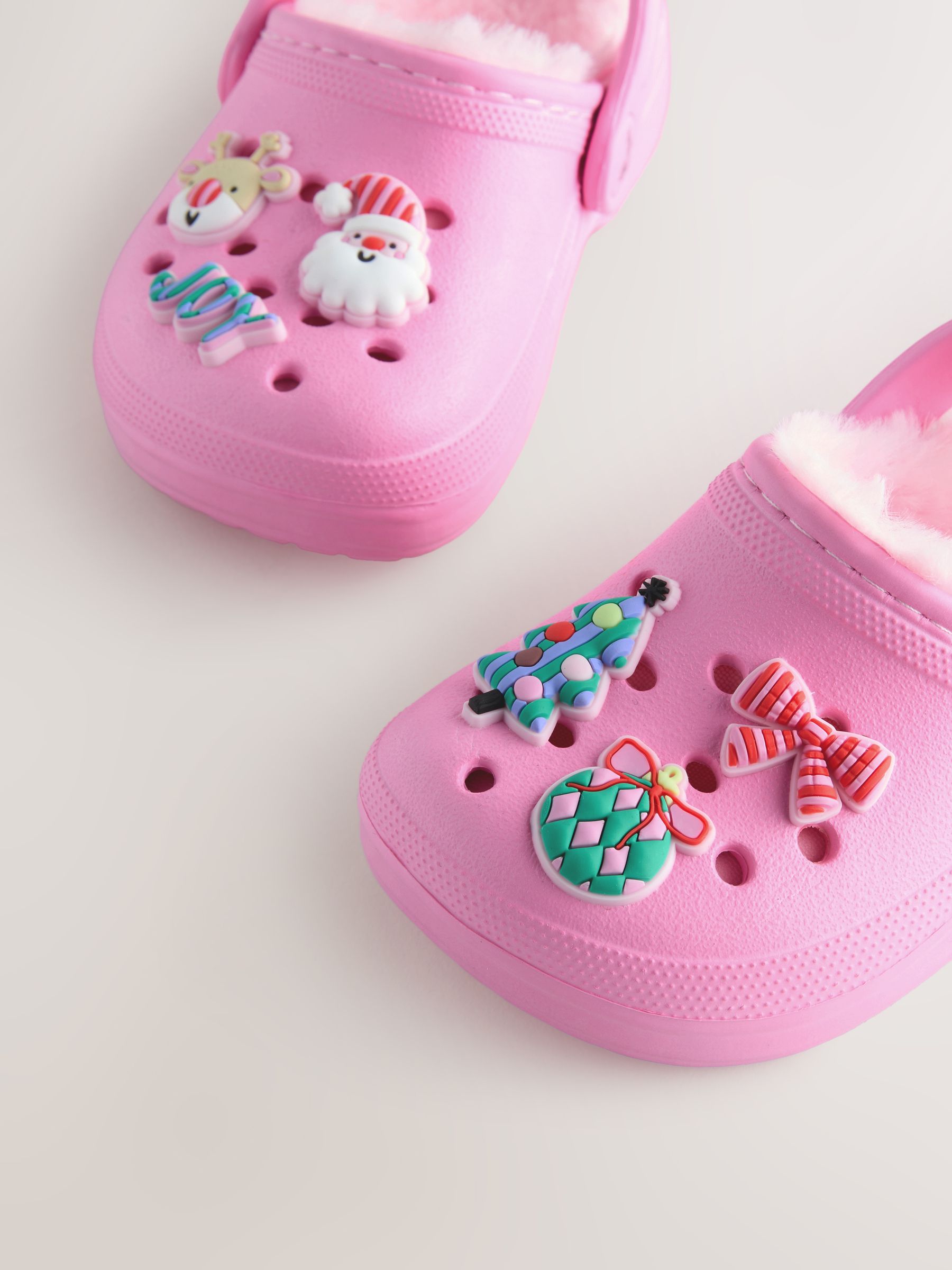 Roze Kerstmis - Pantoffelklompen met voering van imitatiebont