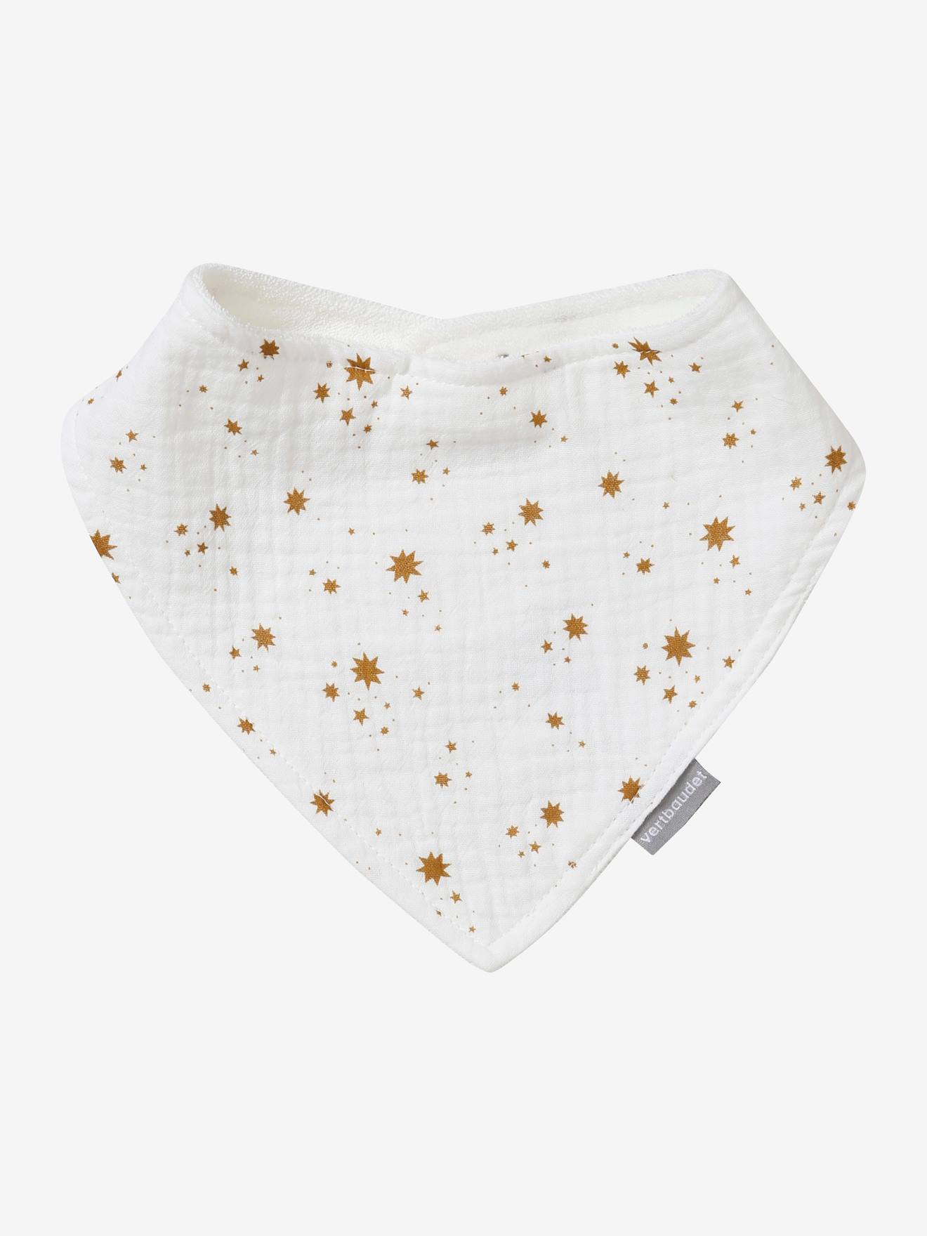 Conjunto de 3 babadores bandana lisos em algodão marrom claro com estampas em pelúcia e gaze.