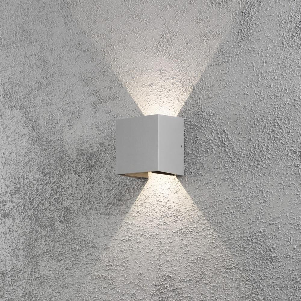 Flexibele LED-wandlamp Cremona van grijs aluminium en helder acrylglas, instelbare lichtopbrengst, IP54, 130 mm