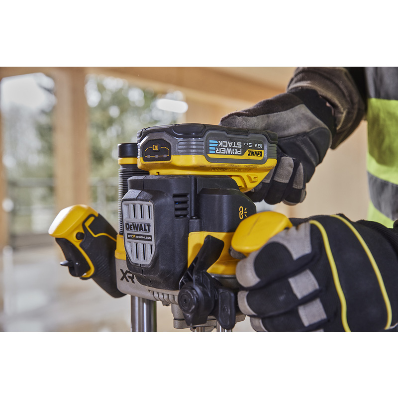 DeWALT DCW620NT-XJ 18V XR accu bovenfrees 18V XR Basic in TSTAK (body) 18V Li-ion