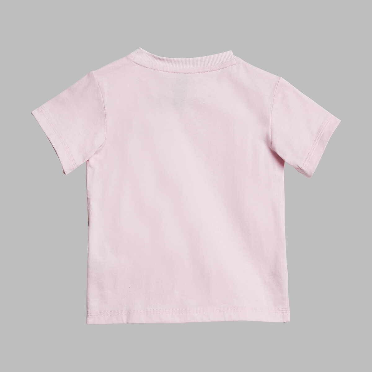 ADIDAS ROUPAS ESPORTIVAS<br>Conjunto de 2 peças, camiseta e shorts