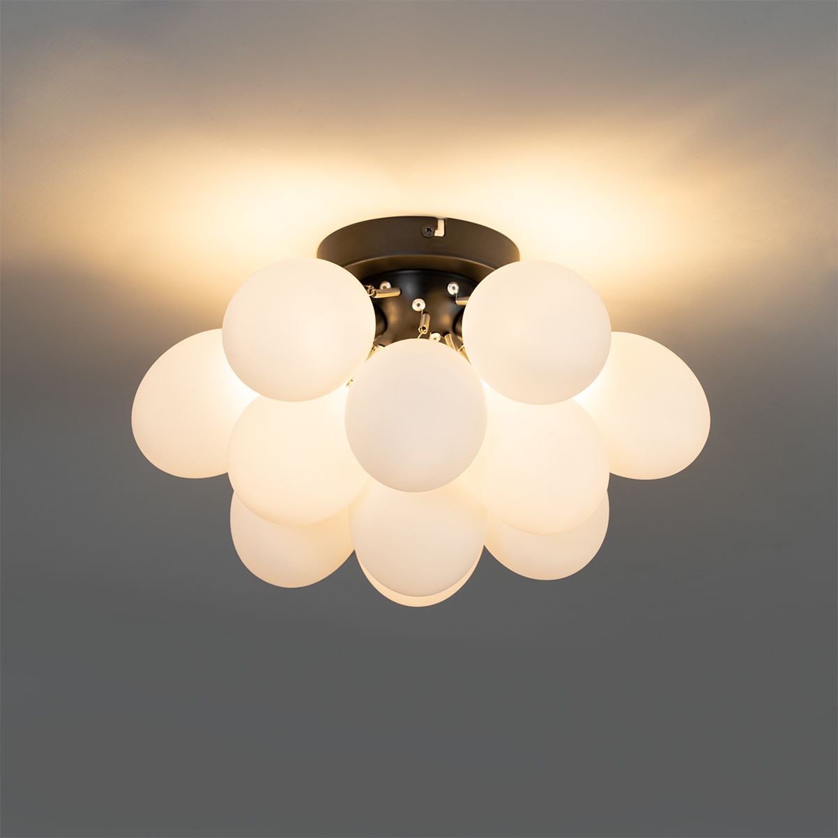 Art deco plafondlamp zwart met opaal glas 3-lichts - Uvas