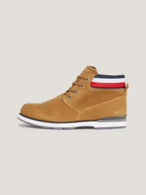 Botas de tornozelo de camurça com cadarço