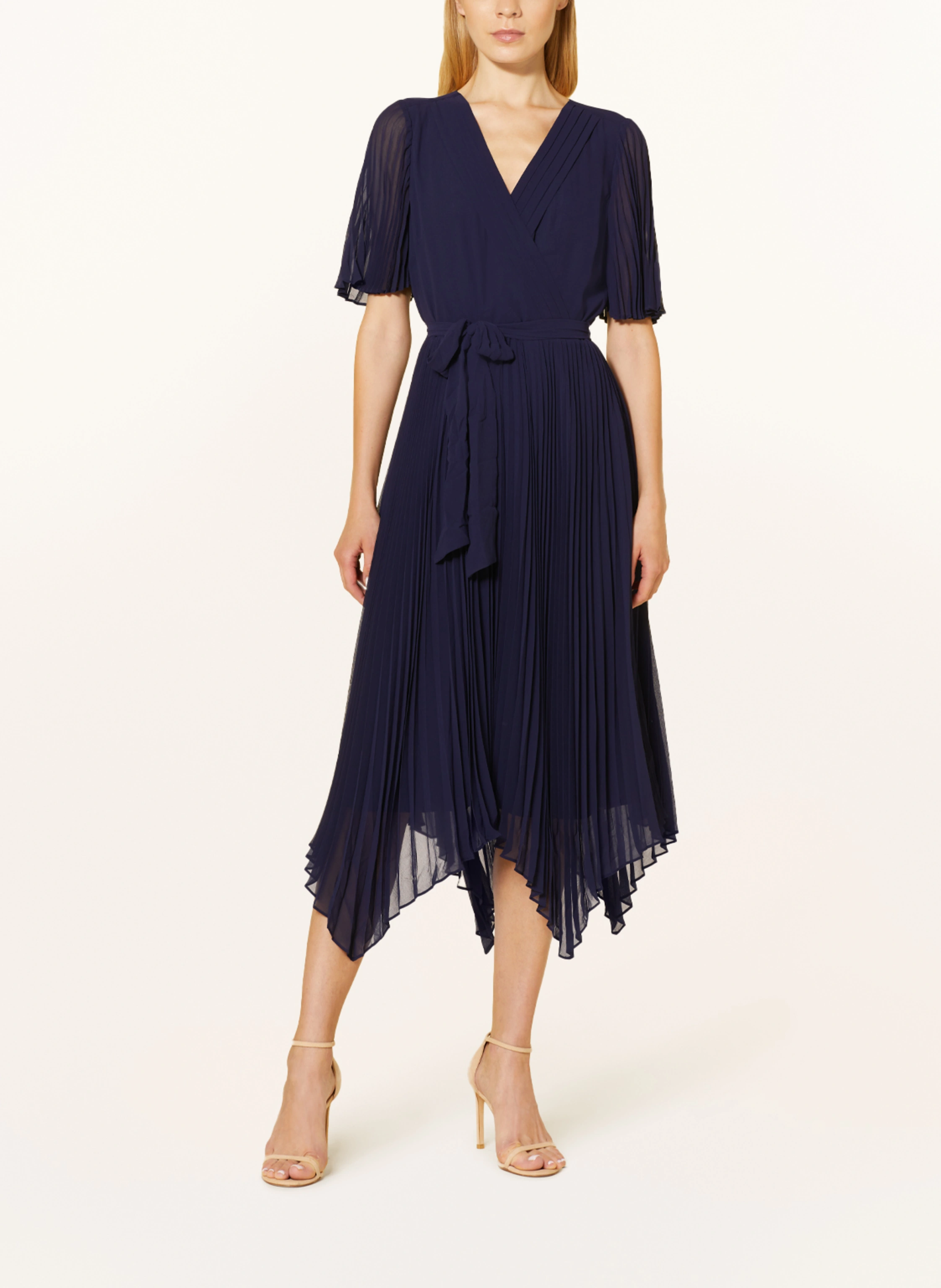 Phase Eight Plisseekleid KENDALL in Wickeloptik