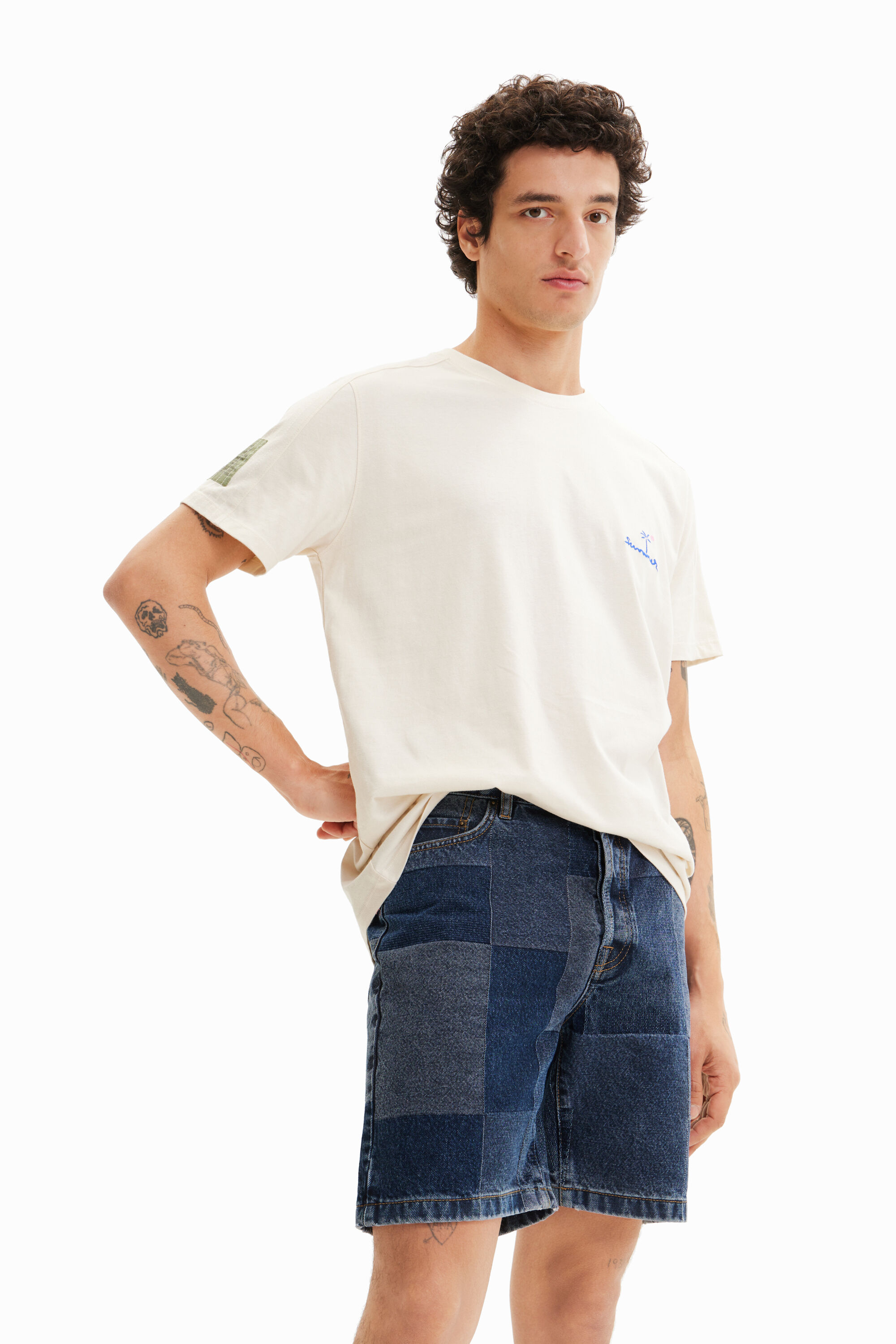 T-shirt uni brodé