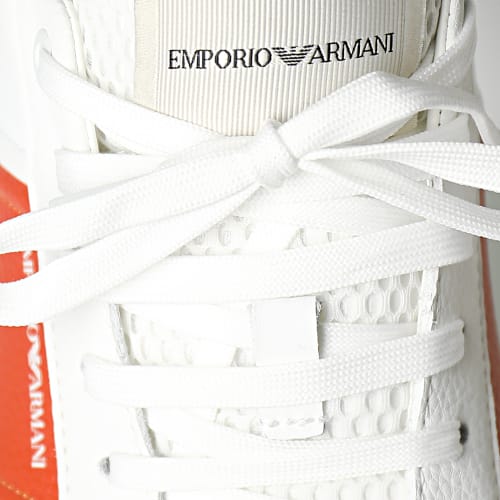 Baskets X4X570-XN840 White Fire