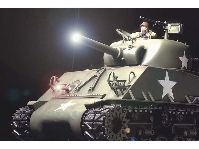 Tamiya Panzer M4 Sherman 105 mm Howitzer Full-Option Bausat 2. Weltkrieg Panzer Bausatz mit vielen Details und Funktionen