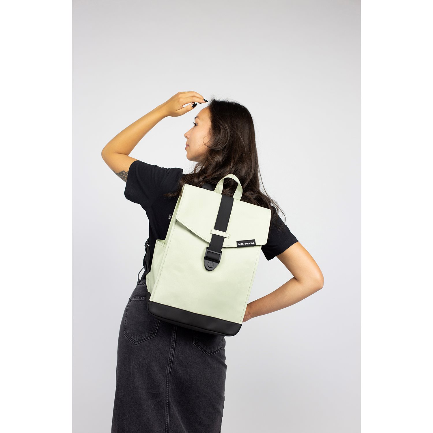 Bold Banana Envelope Backpack almond onyx