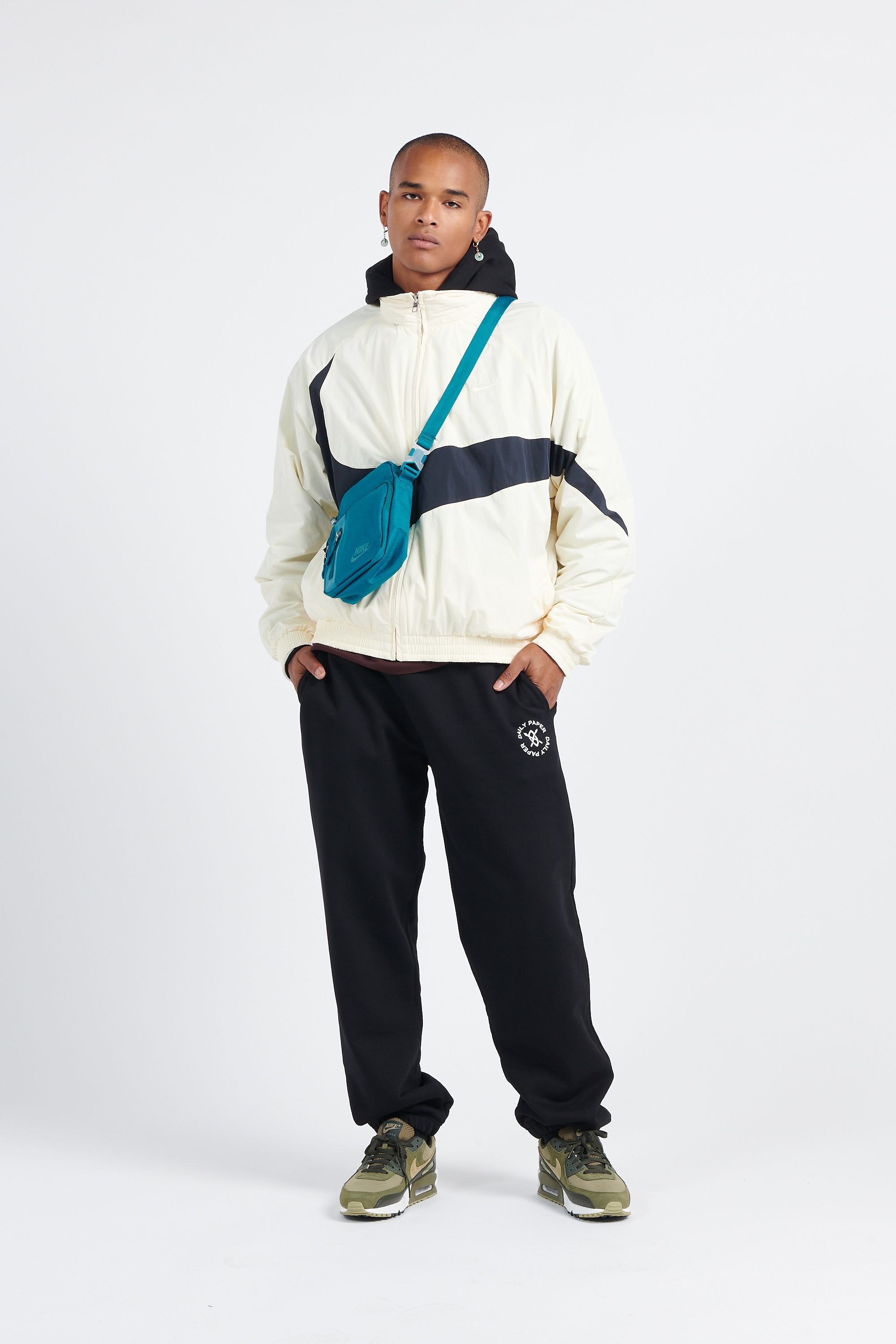 NIKE Sac bandoulière  NIKE ELEMENTAL PREMIUM Vert