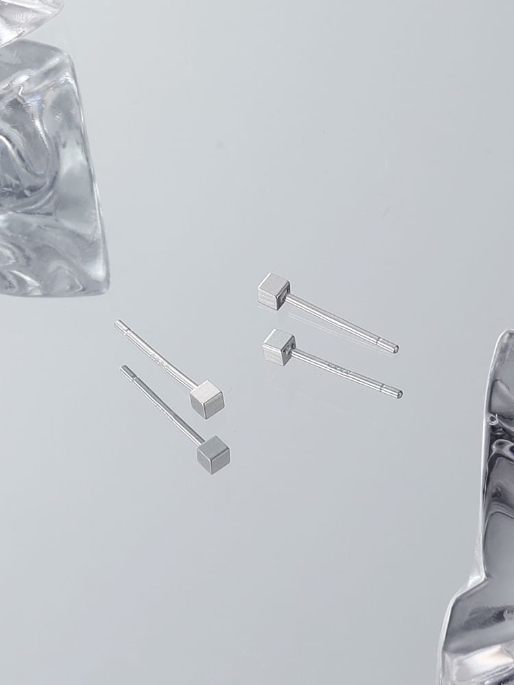BABLIBU - 925 Sterling Zilveren Kubus Oorbel