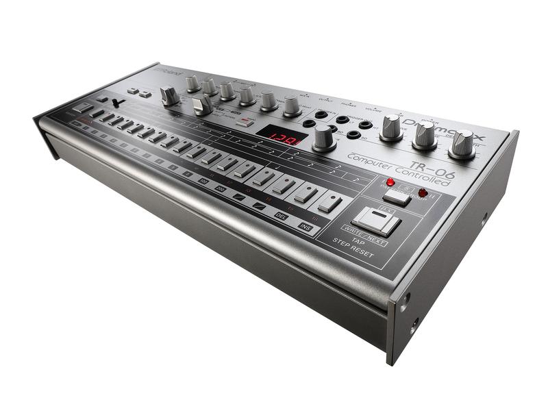 Roland Synthesizer TR-06 Eine authentische TR-606. Und so viel mehr.