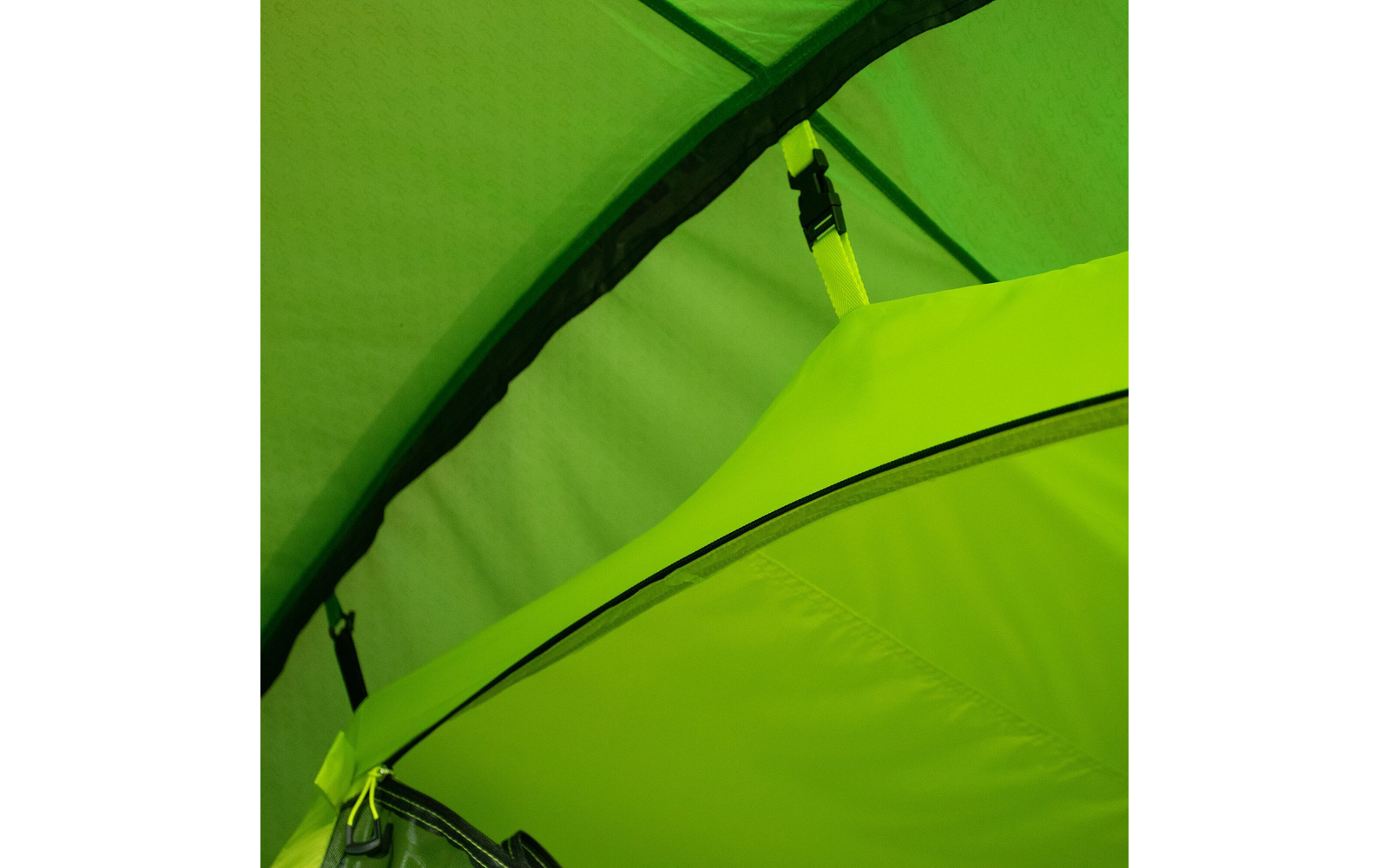Regatta Montegra  Tunnelzelt 430 x 235 x 135 cm für 4 Personen