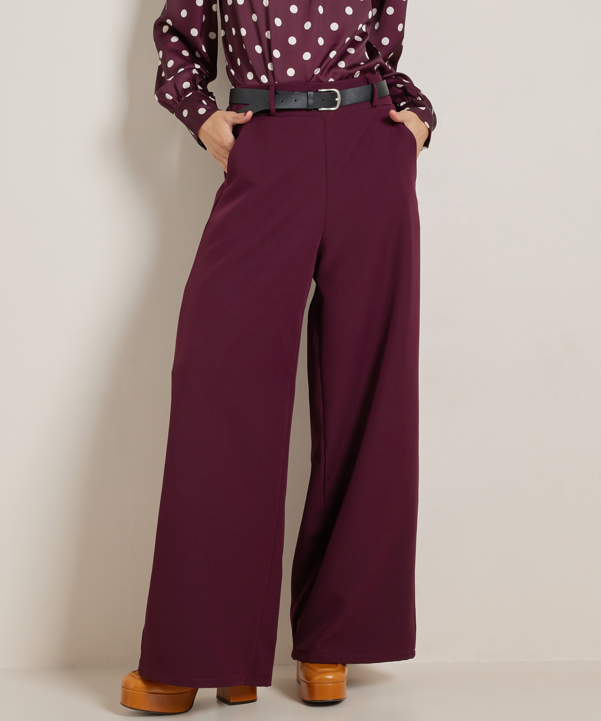 uni wide fit broek met ceintuur