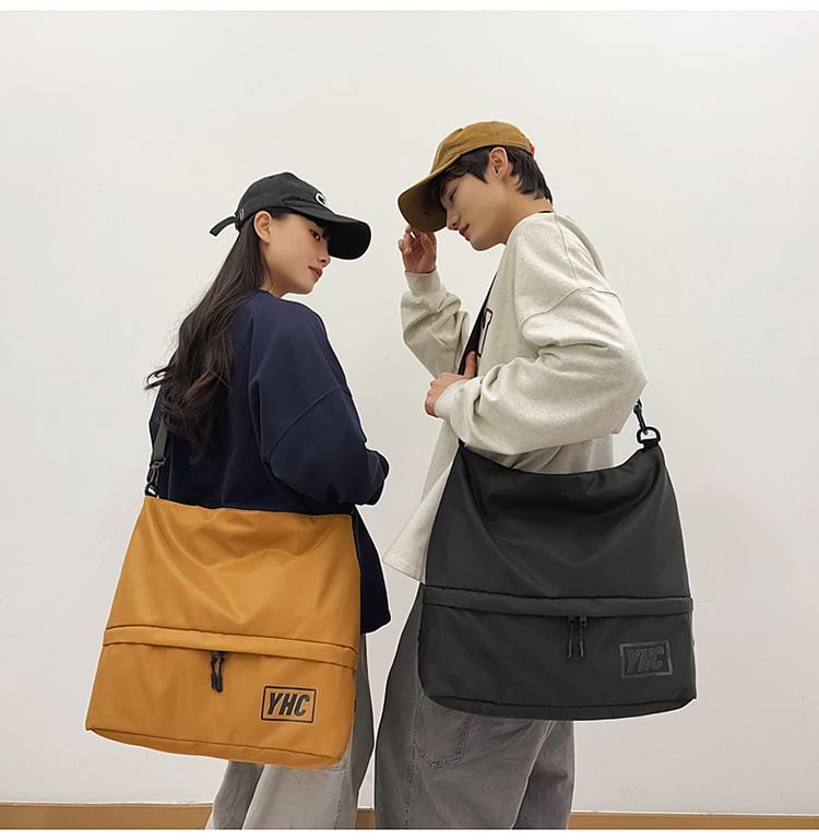 Hikuozy - Nylon Tote Bag met Letterprint