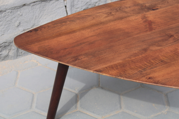 Salontafel set van 2 walnoot triangel