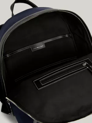Mochila com o logotipo da Prep Classics