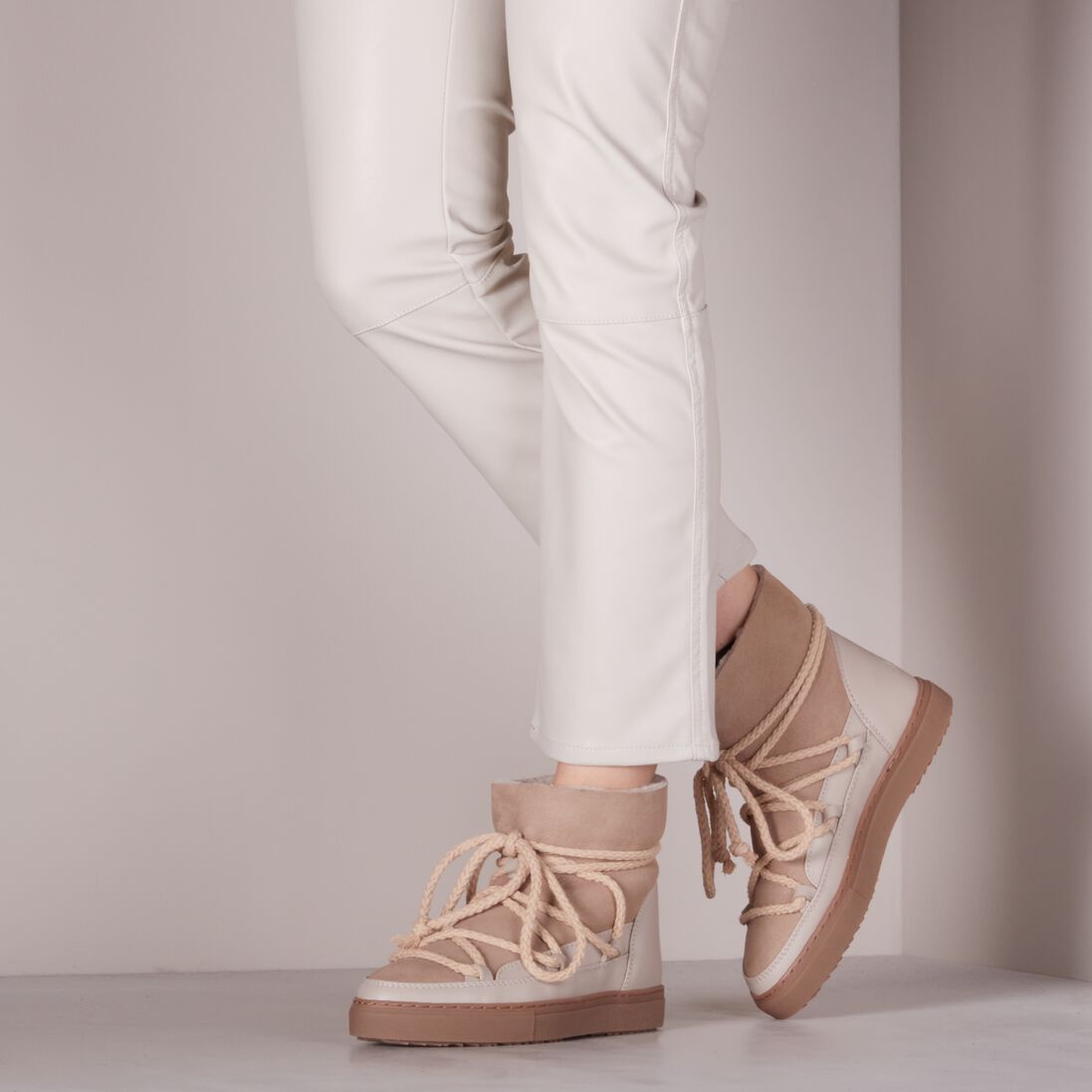 INUIKII beige inuikii vachtlaarzen classic