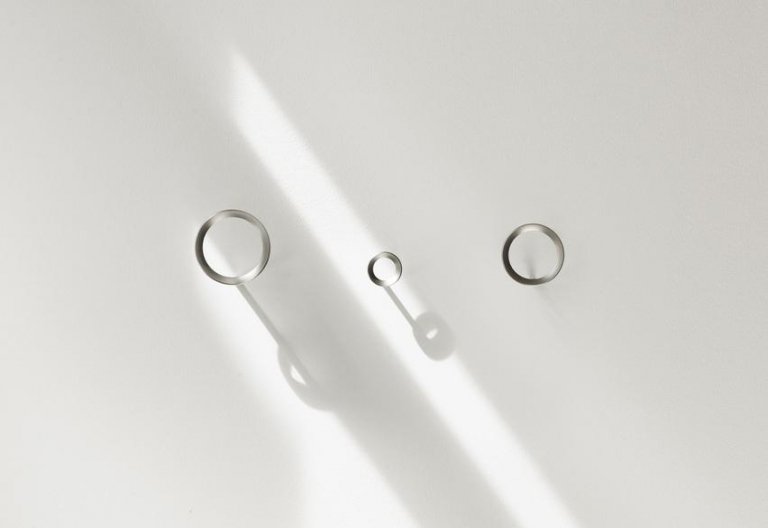 Normann Copenhagen Loop haak Ø9.4 large warm grey