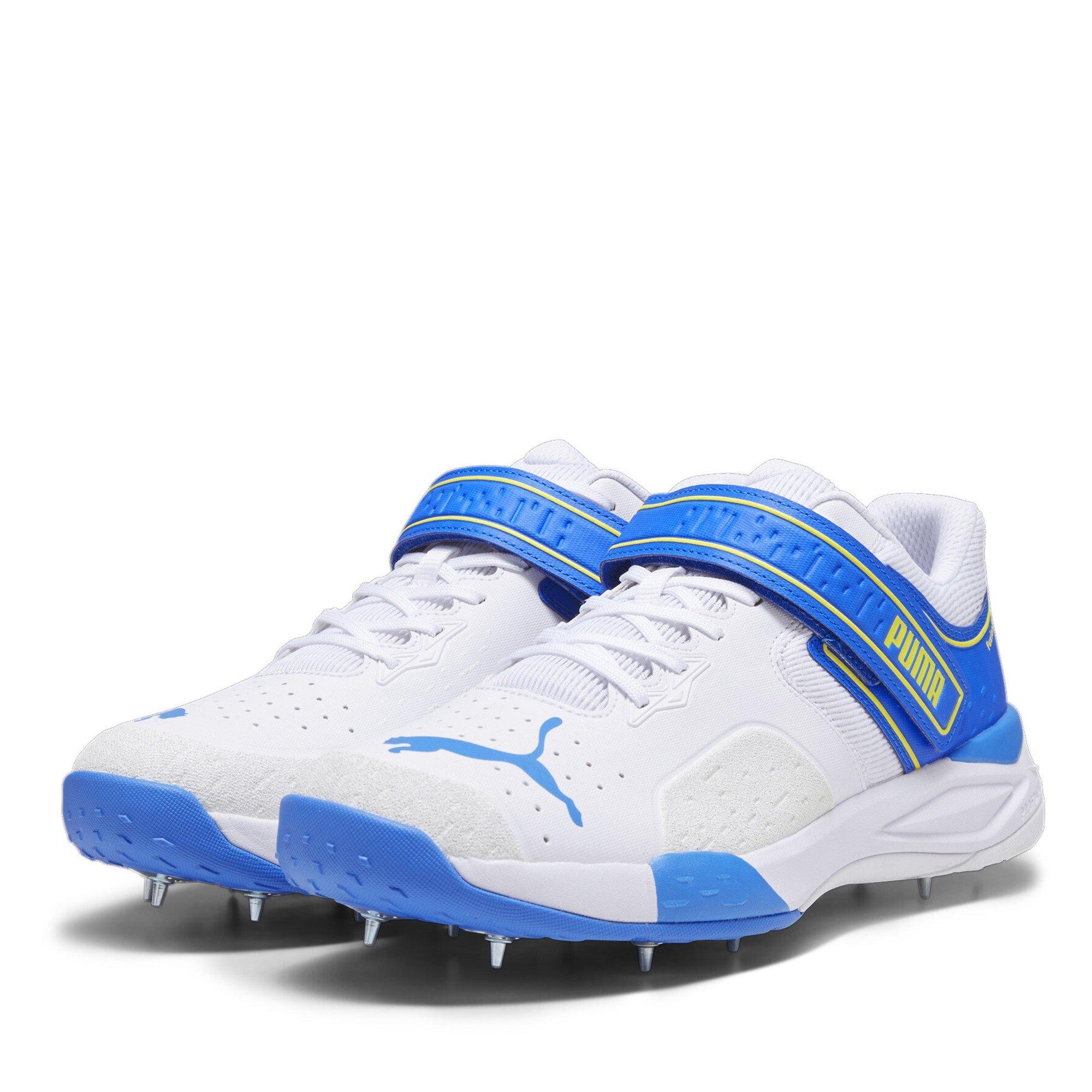 Puma Cricket Bowling Trainers 22.1
