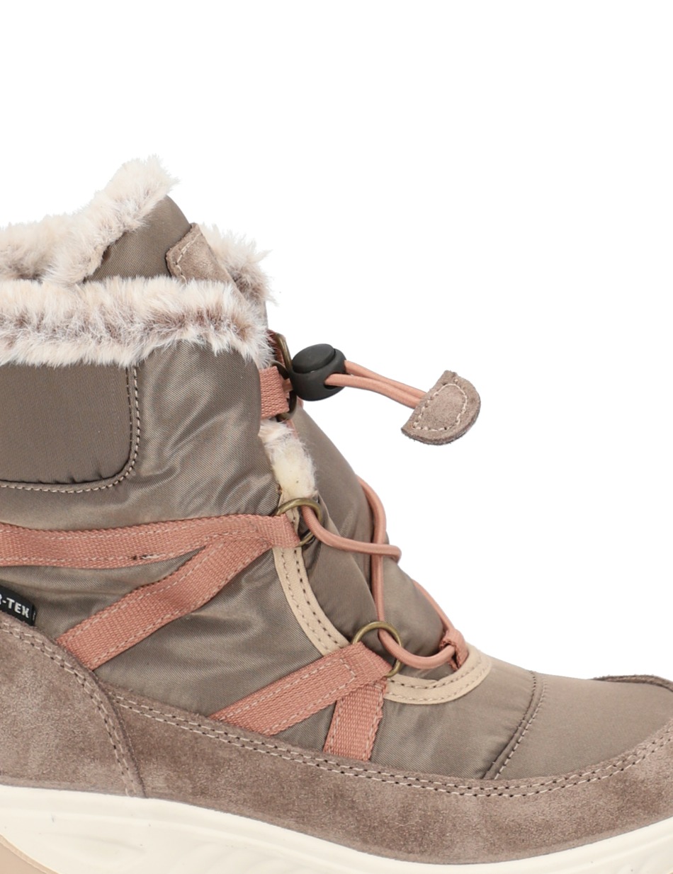 SNOWBOOT