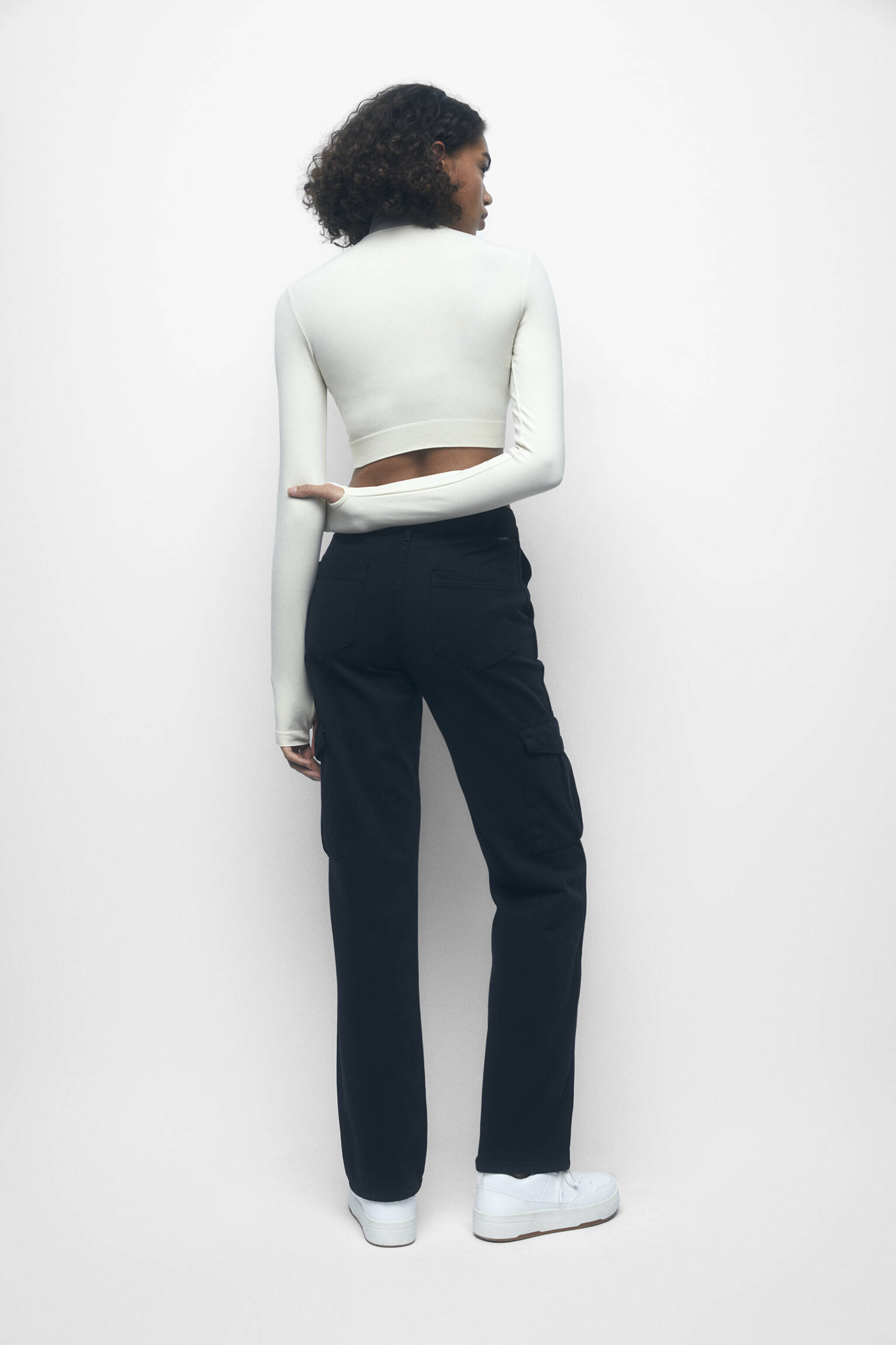 CALÇA CARGO RETA - PRETA