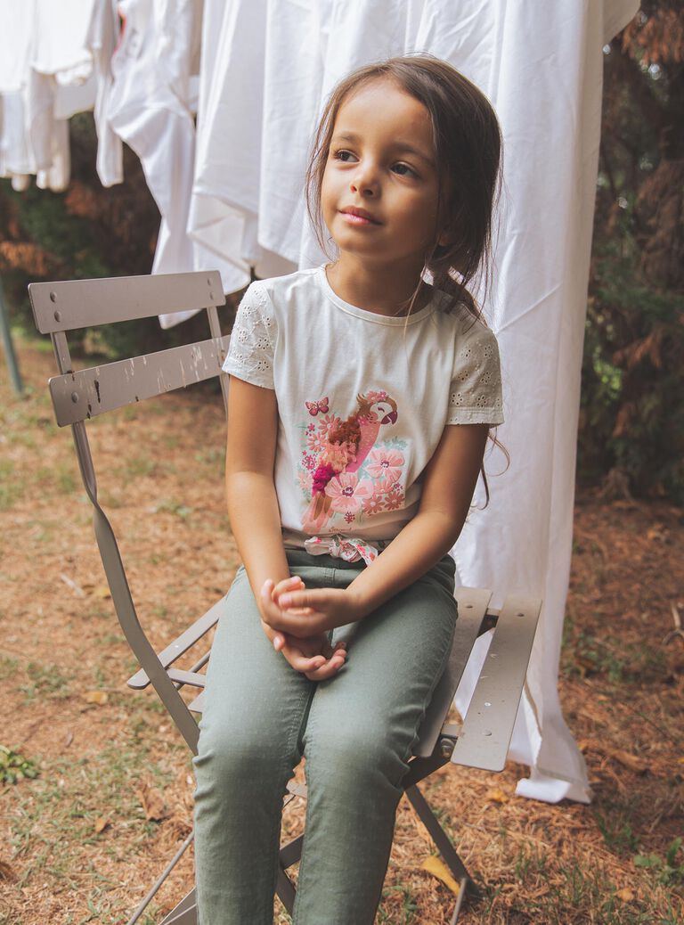 T-shirt écru avec perroquet