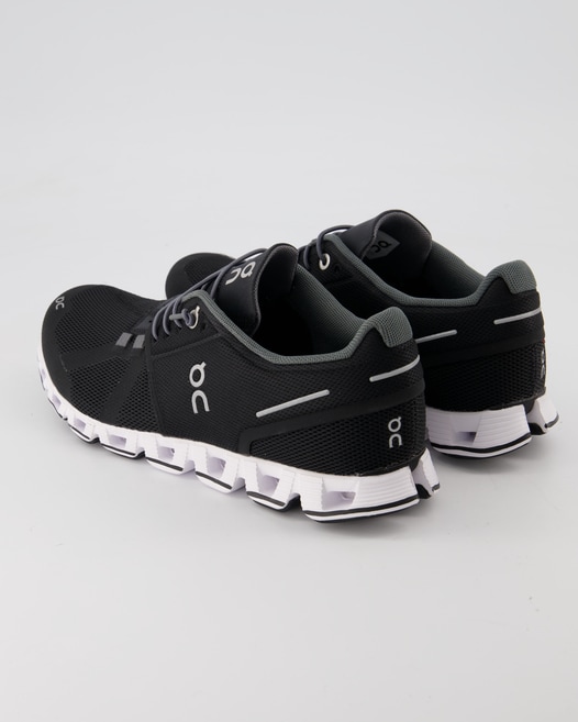 ON Running Cloud Sportschuhe in Schwarz