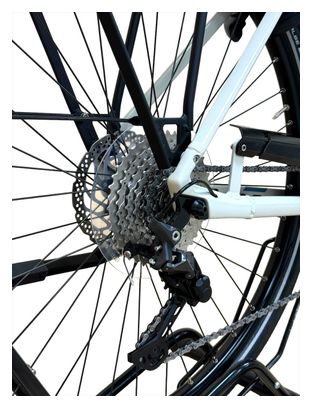 Produit reconditionné . Gazelle Medeo T10 HMB SHIMANO DEORE 2023 . Vélo électrique . Gazelle . très bon état