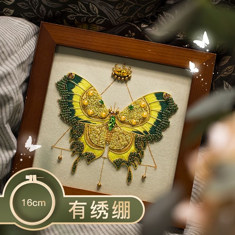 Embroidery Kingdom - Vlinder DIY Borduurpakket / Frame / Set