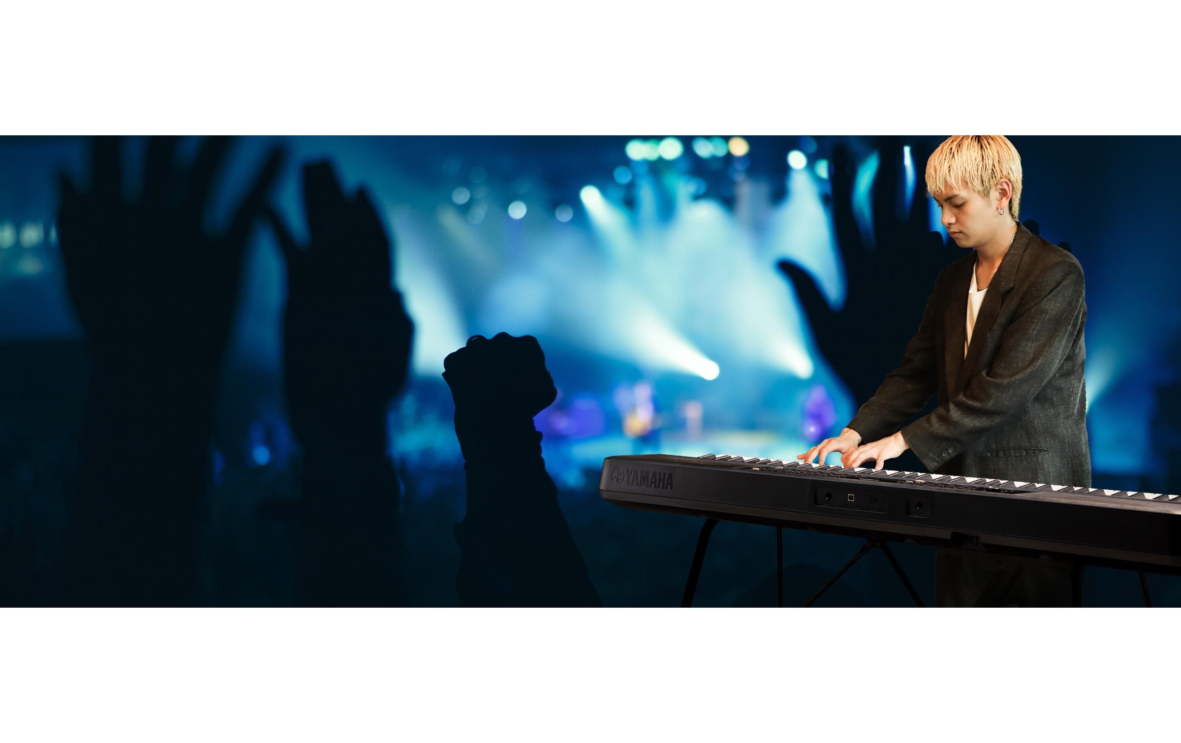 Keyboard PSR-EW320<br>Portables Keyboard mit 76 Tasten
