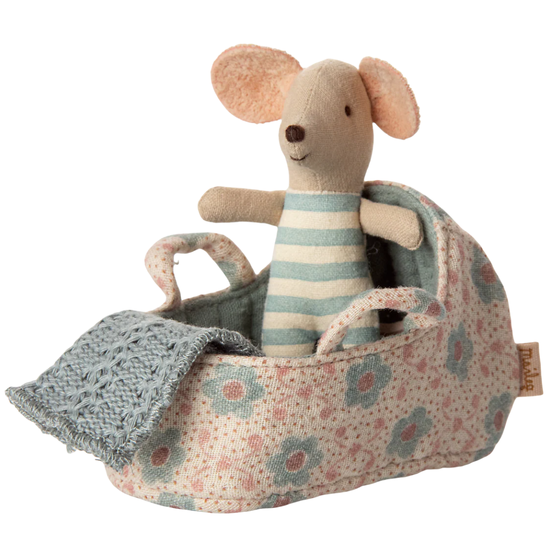 maileg poppenreiswieg voor babymuis - blauw - 9,5 cm