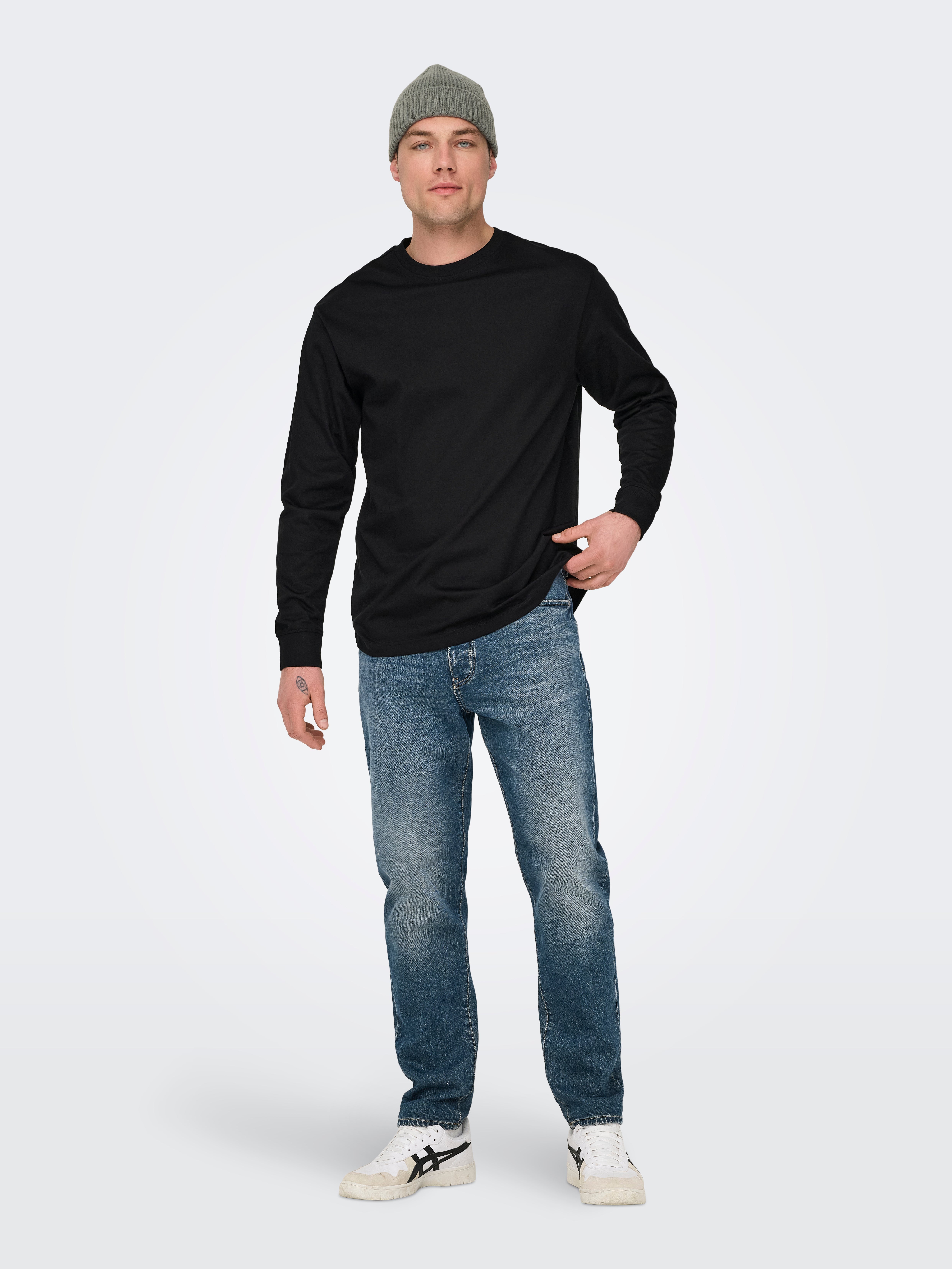 ONSFRED Top Black