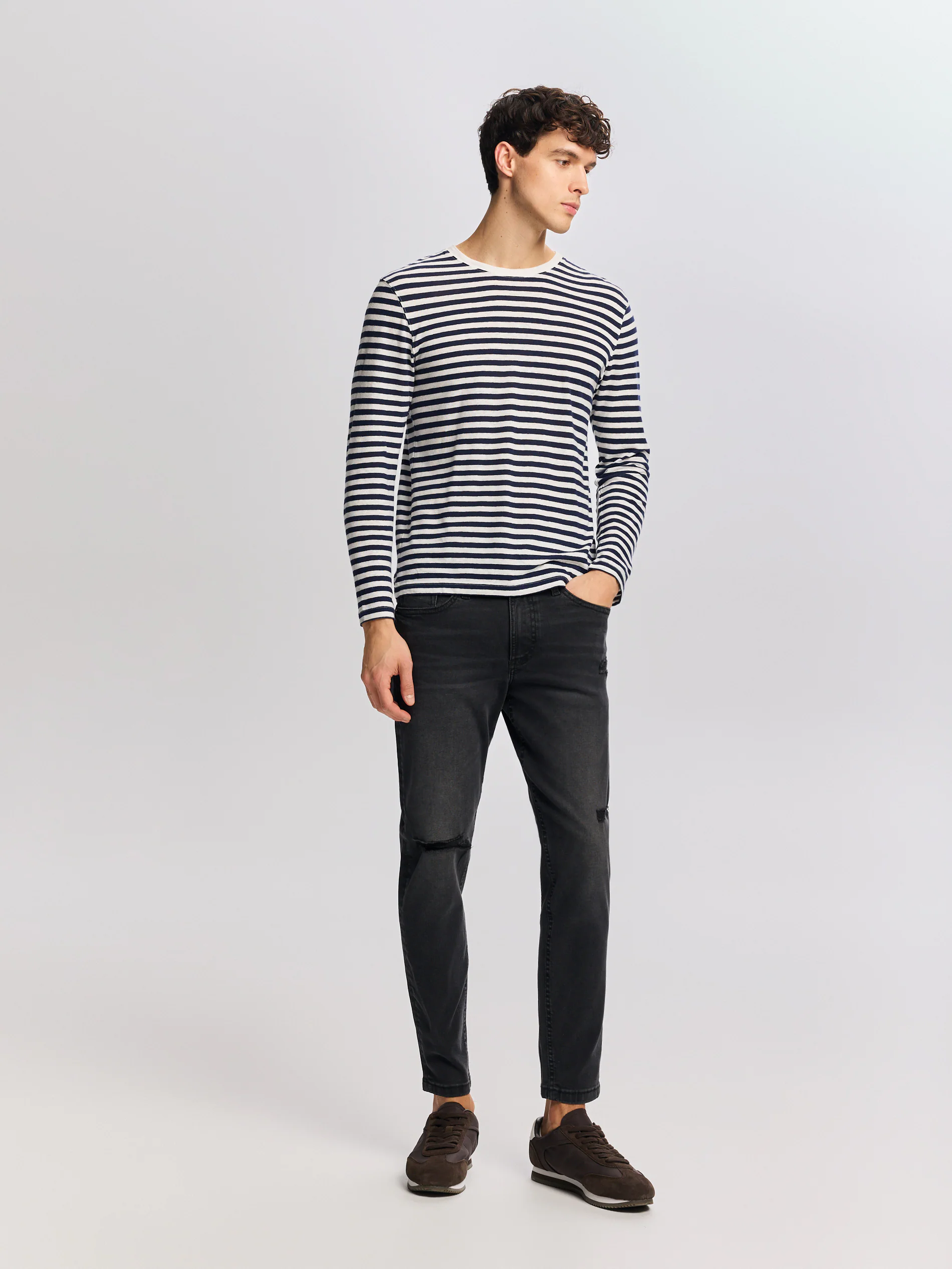 Skinny Jeans mit Used-Effekten