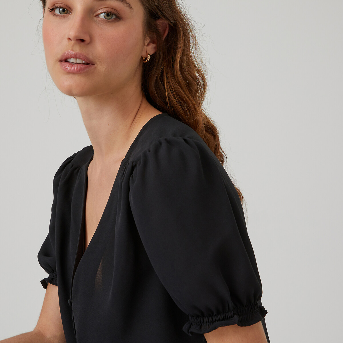 COLEÇÃO LA REDOUTE<br>Blusa com decote em V e mangas curtas