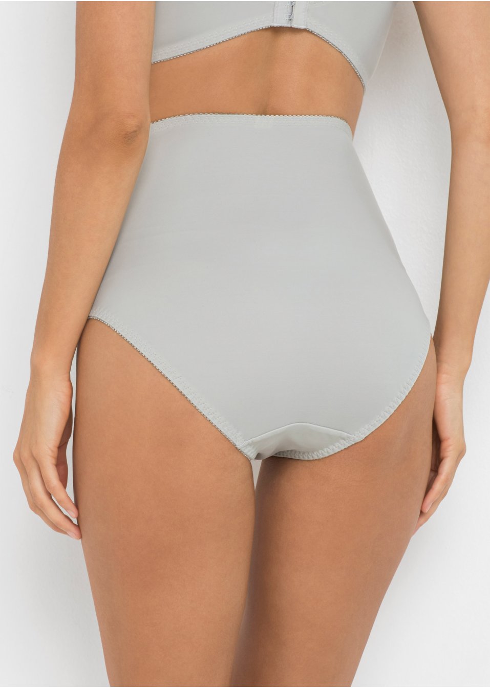 Slip taille haute avec matériau recyclé
