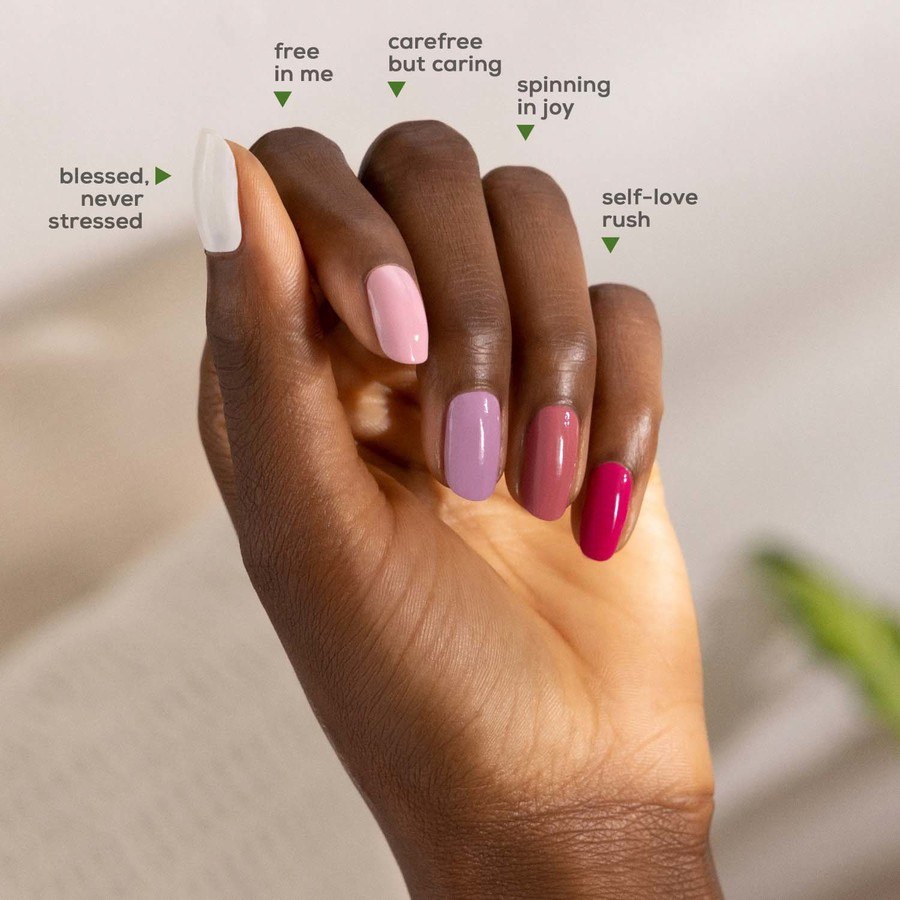 Essie Love By Essie 160 Carefree But Caring 13,5ml