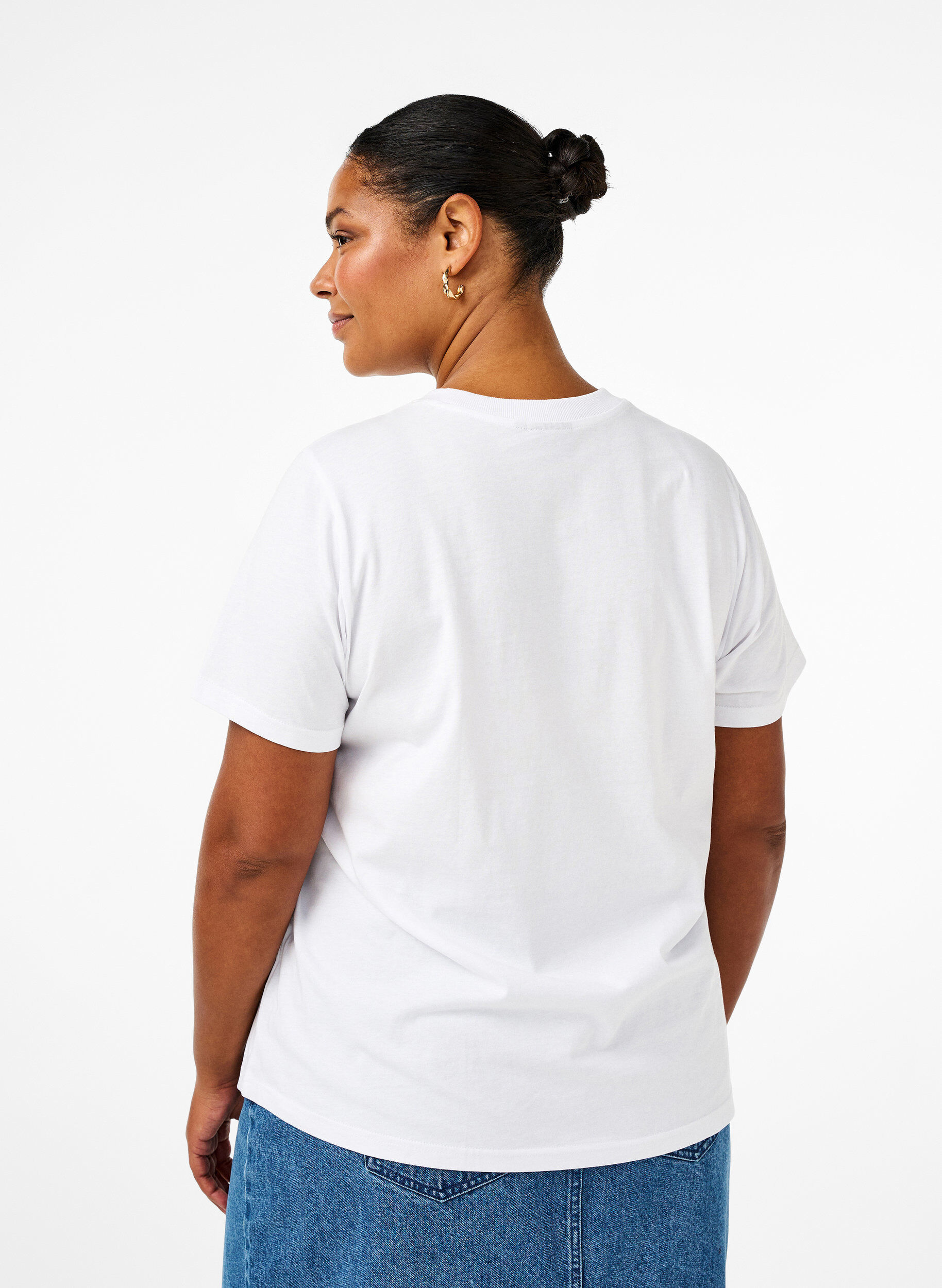 Basis t-shirt i bomuld med rund hals