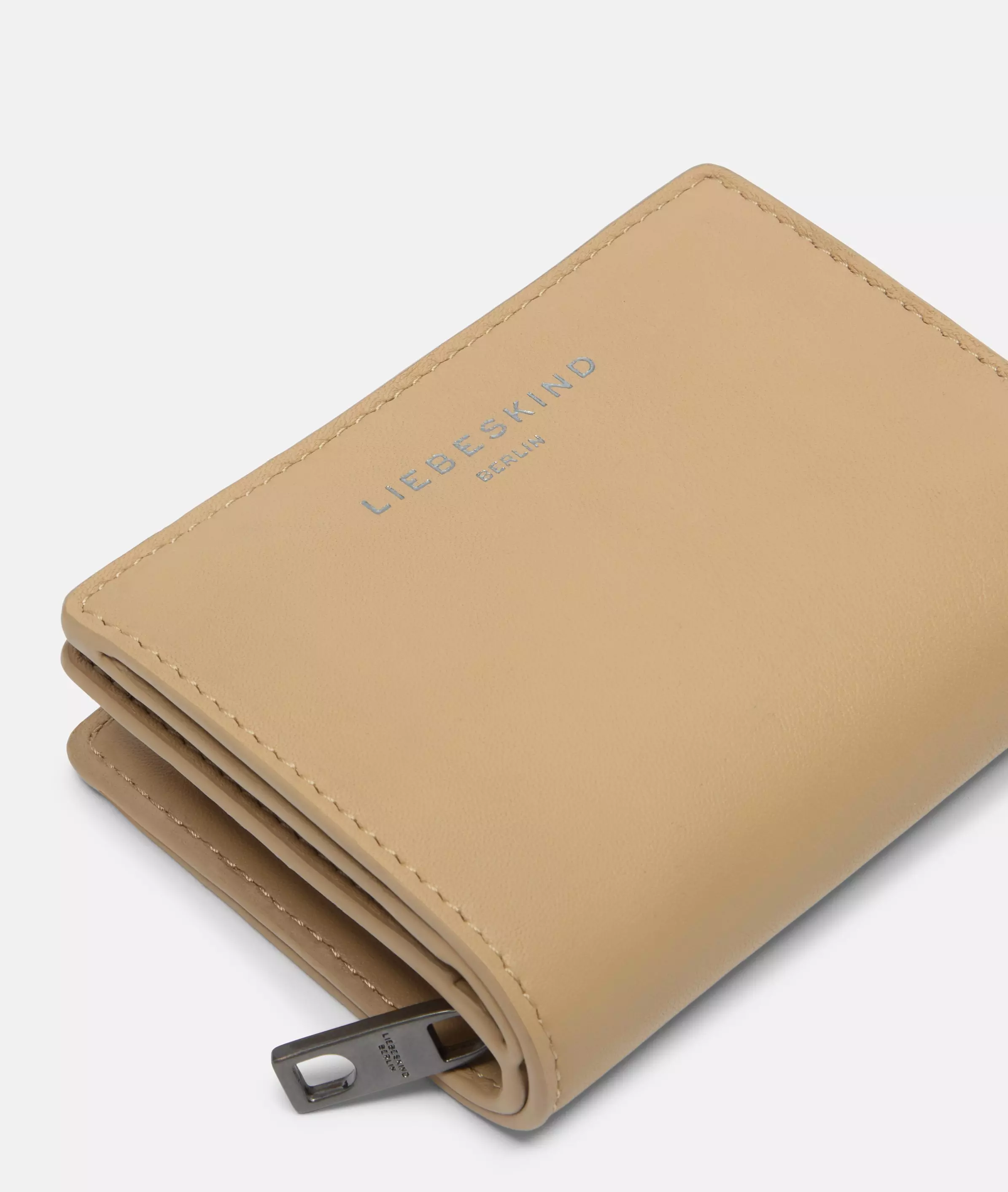 Wallet Spacious leather wallet