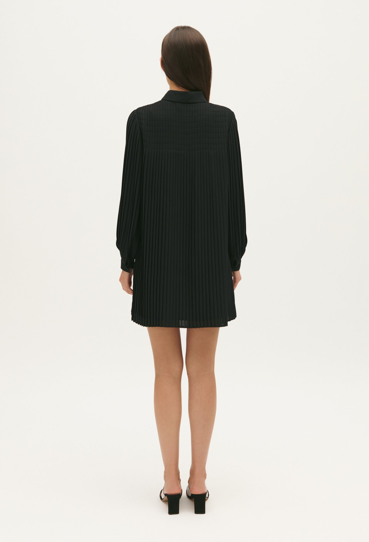 Robe courte plissee
