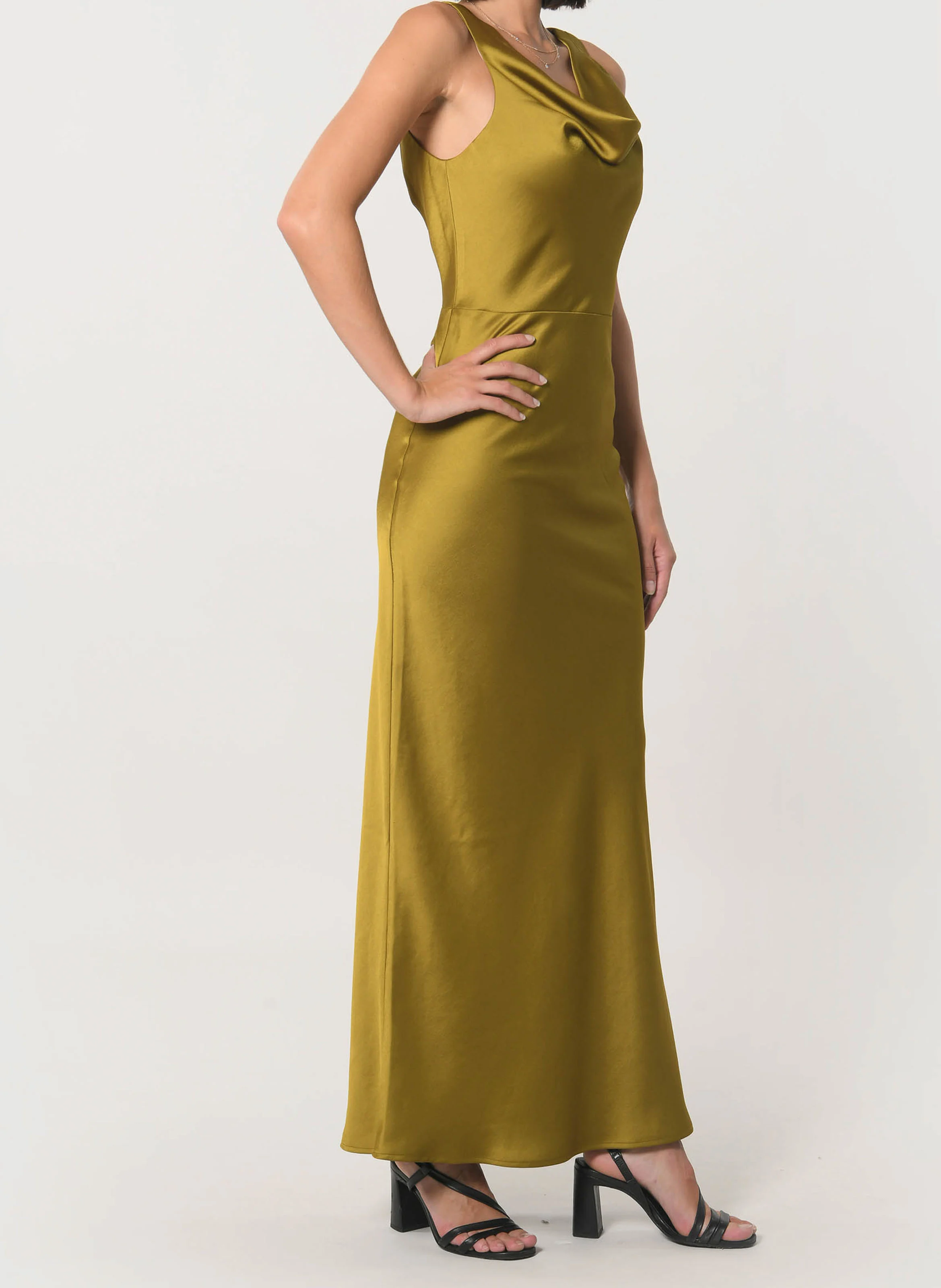 PATTY - Robe longue satinée | Kaki