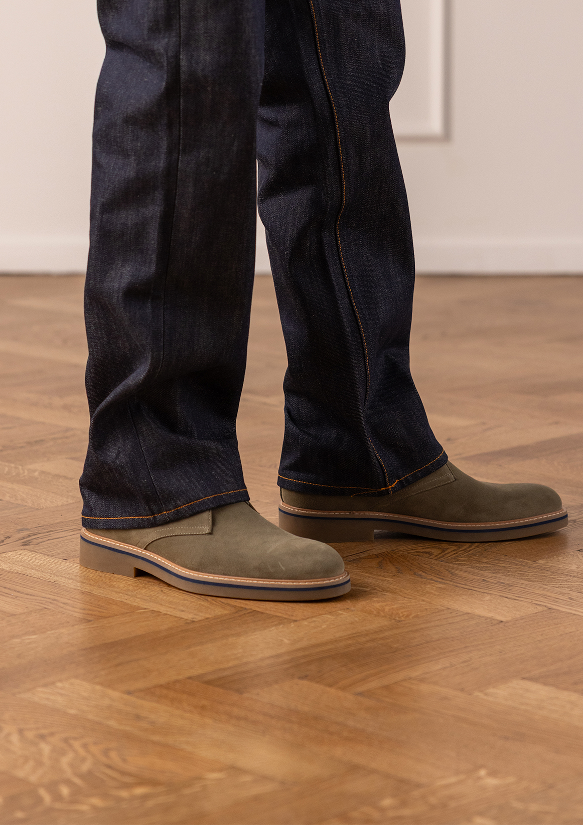 Groene suède veterschoenen