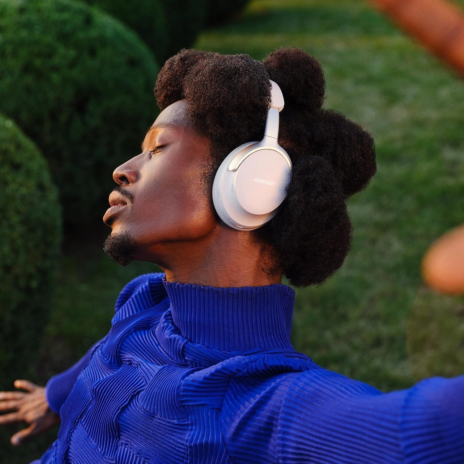 Bose QuietComfort Ultra Headphones, Casque sans Fil à réduction de Bruit avec Audio Spatial, Casque Bluetooth Confortable, Jusqu’à 24 h d’autonomie de la Batterie