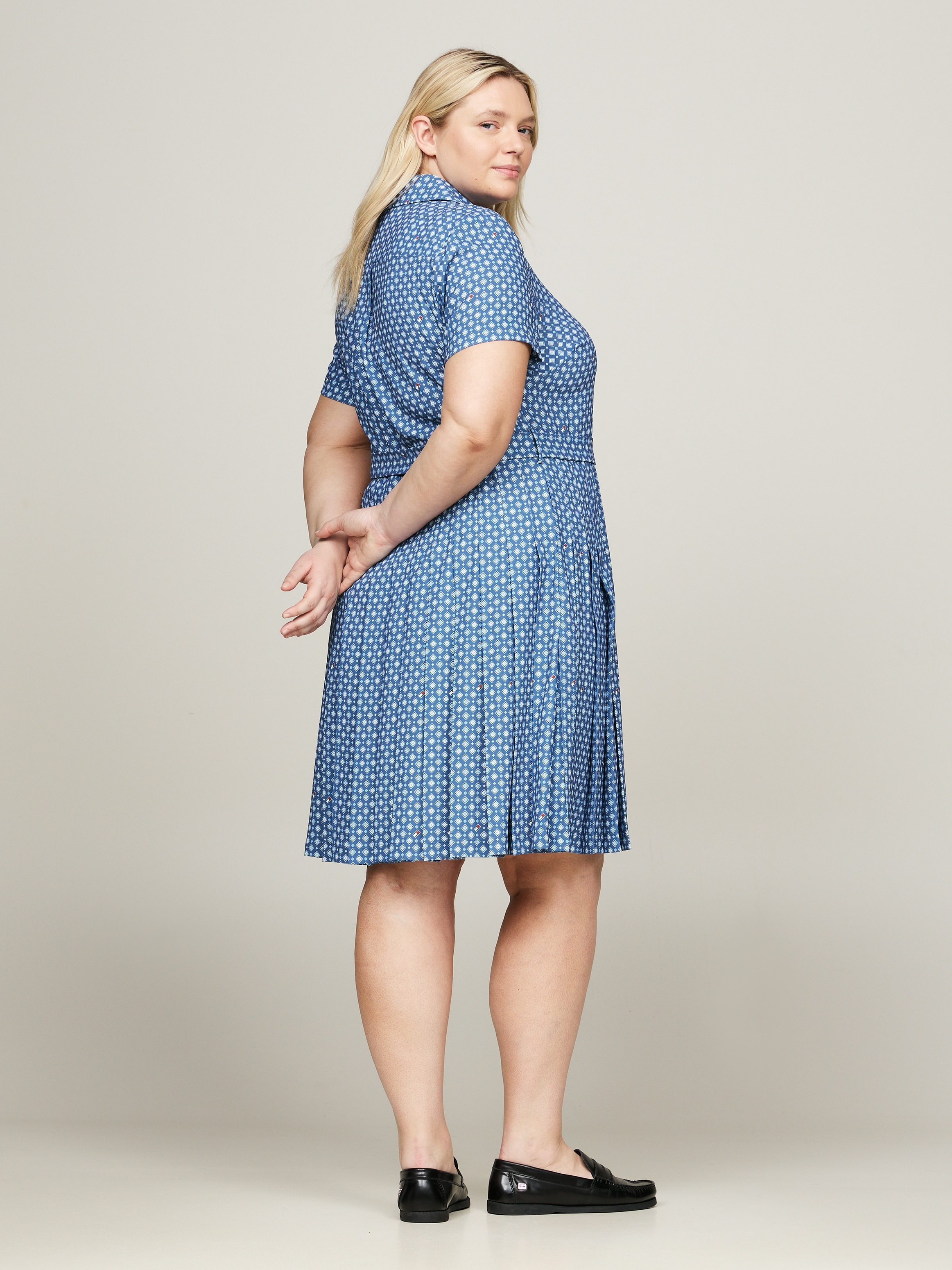 Tommy Hilfiger Curve Hemdblusenkleid »CRV FOULARD PLEATED SHIRTDRESS« Grosse Grössen