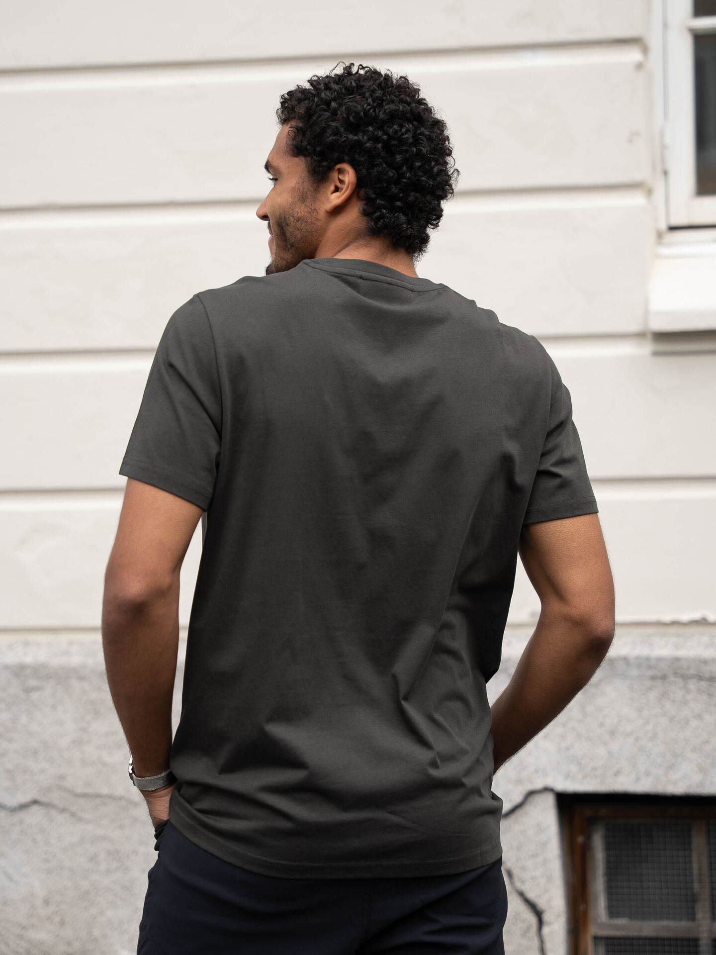 Logo Tee
