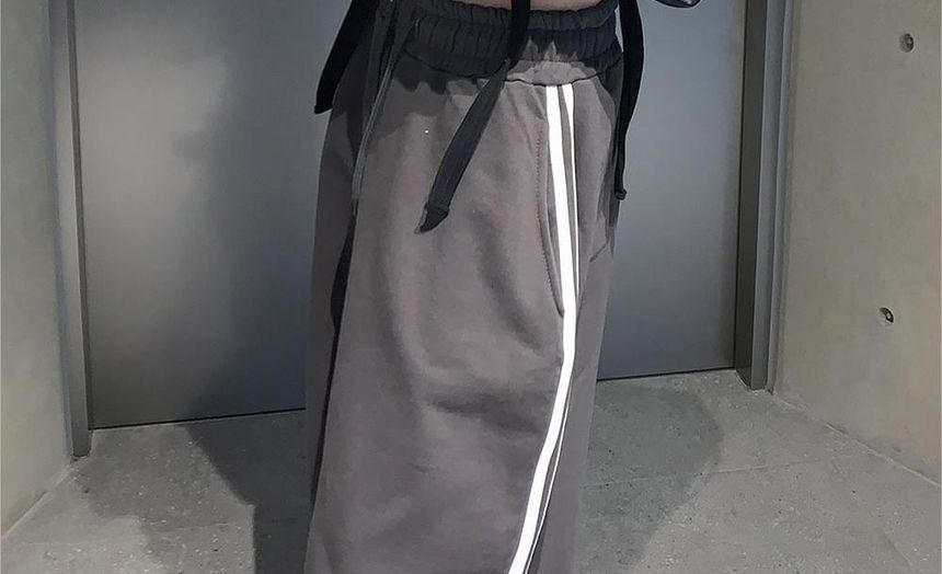 SisLinda - Lettering Crop Zip Jacket
