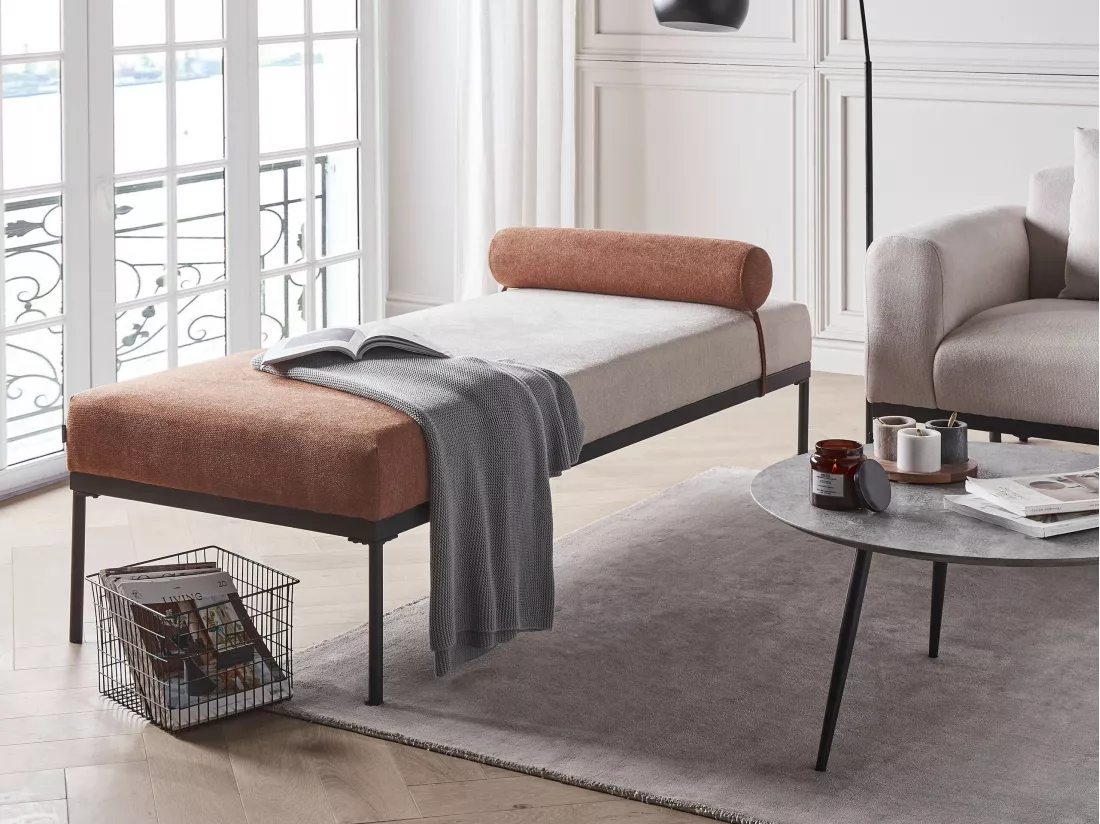 Chaise longue en lin synthétique et en similicuir beige et marron doré MALMOS