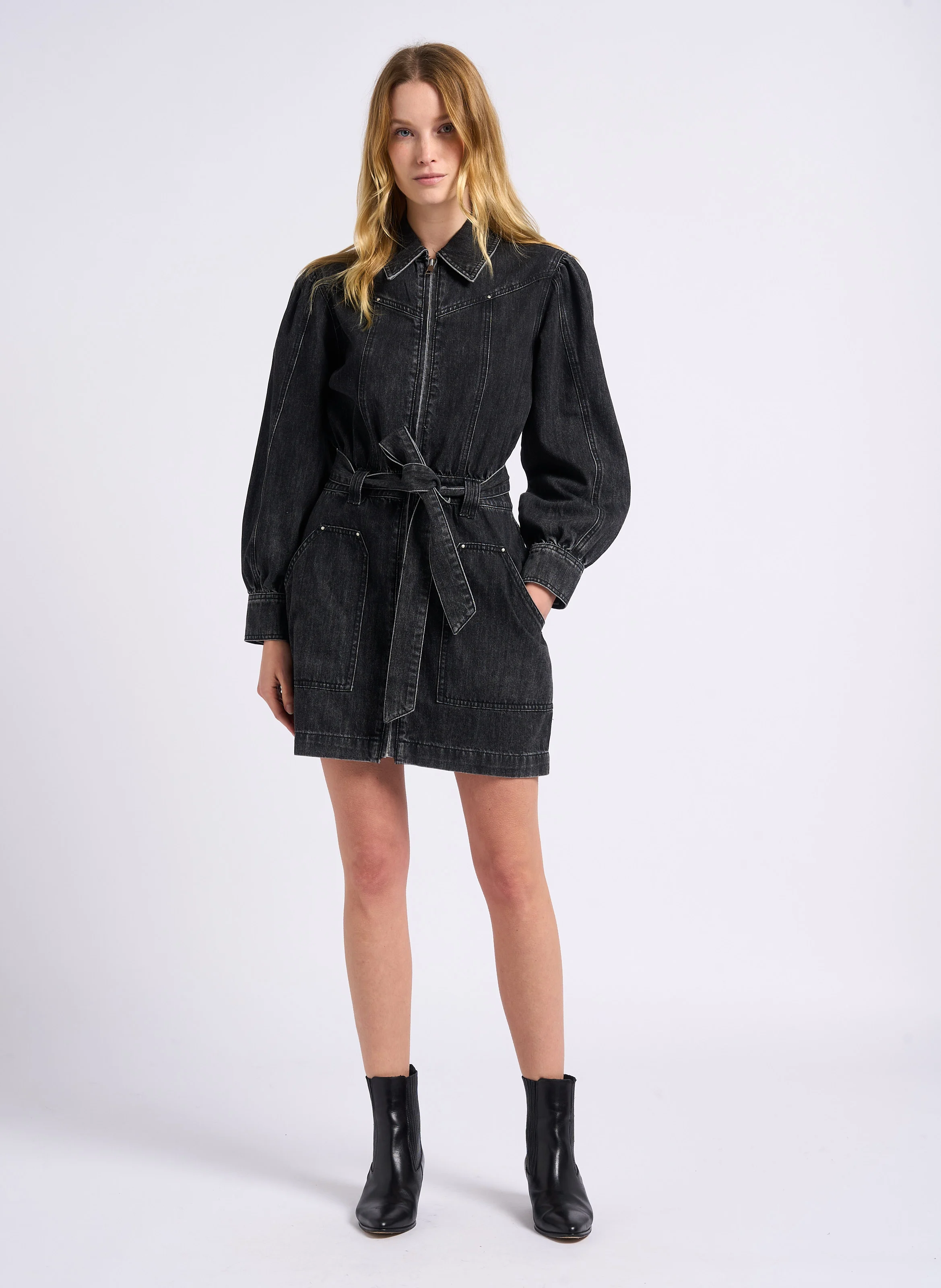 CASSIE - Robe courte col classique en coton | Noir