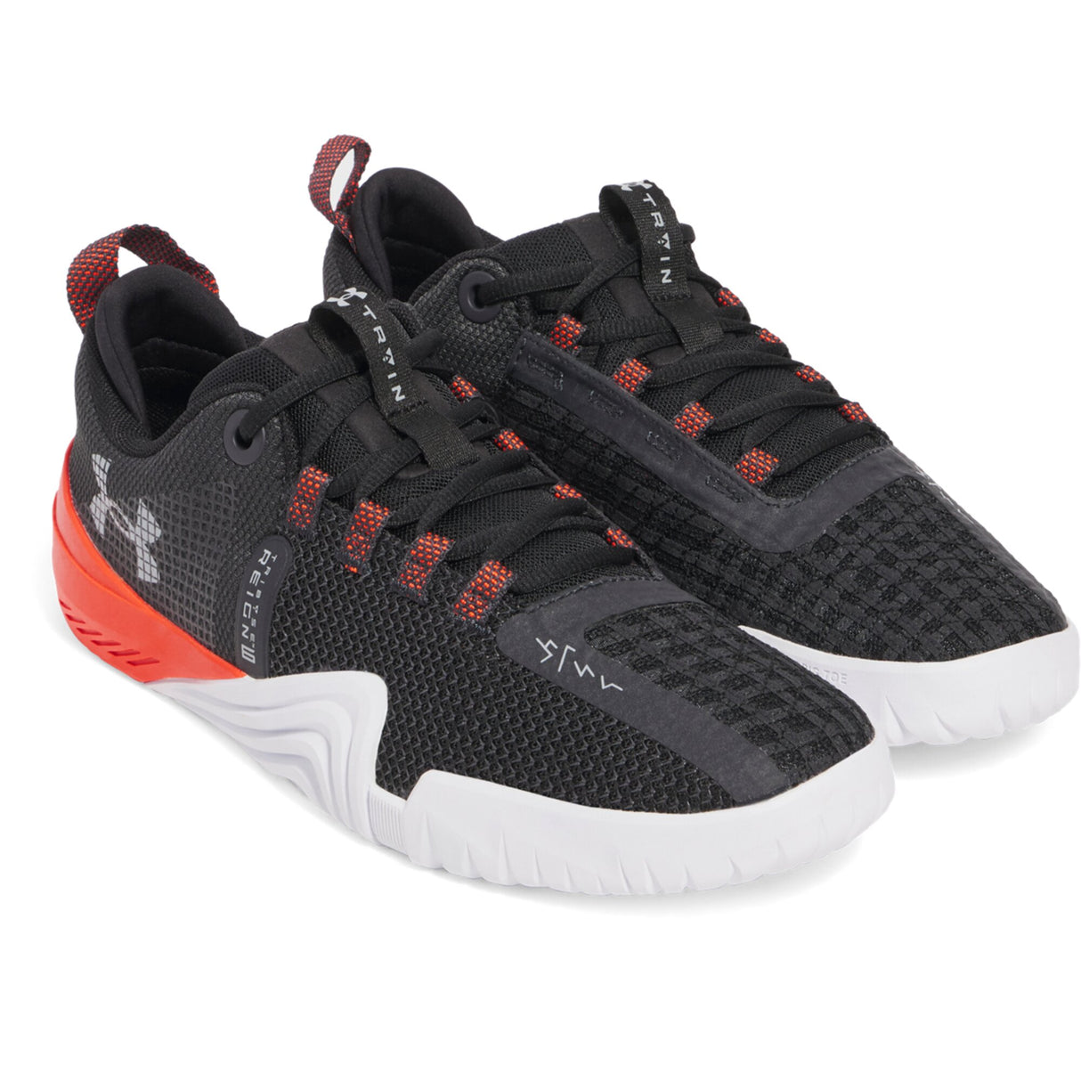 Under Armour<br>TriBase Reign 6