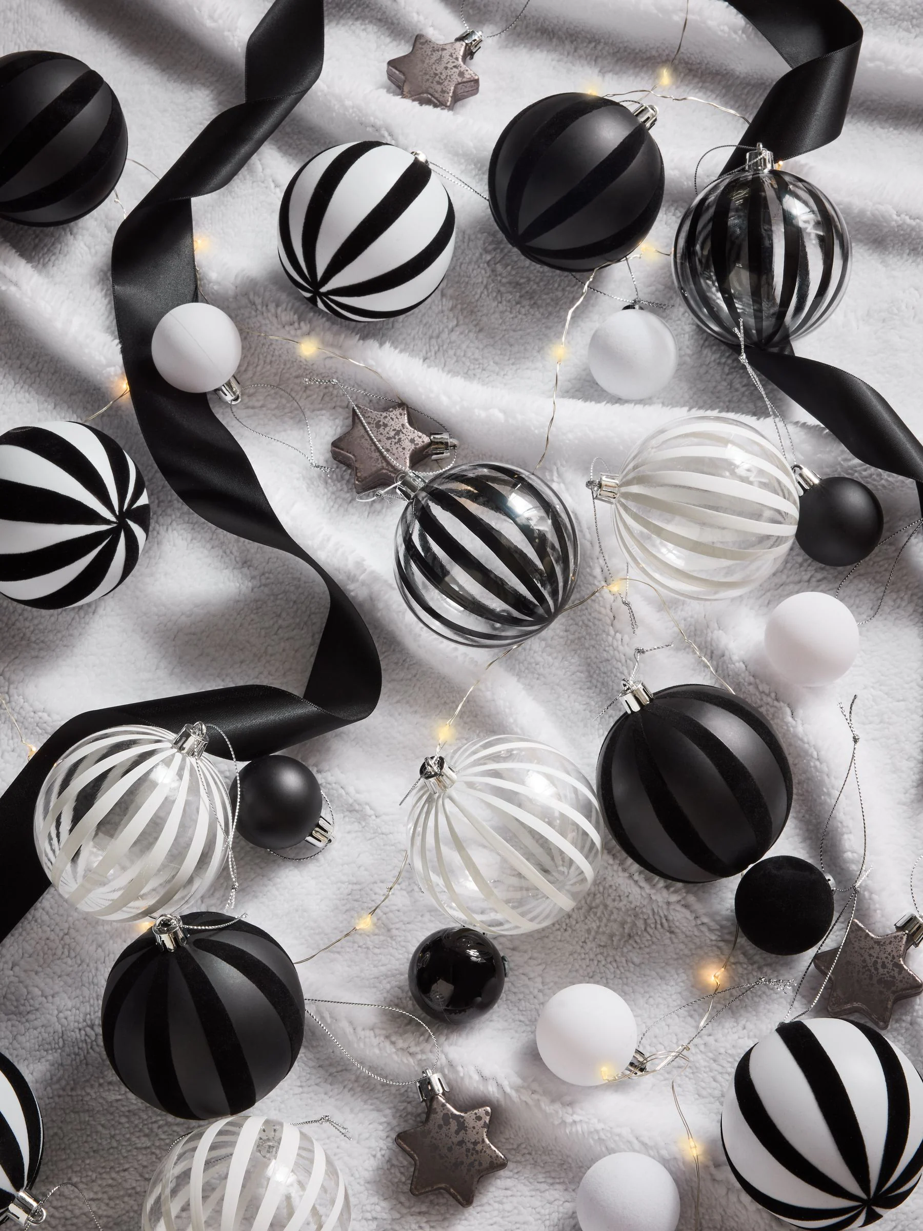 Set van 50 onbreekbare kerstballen